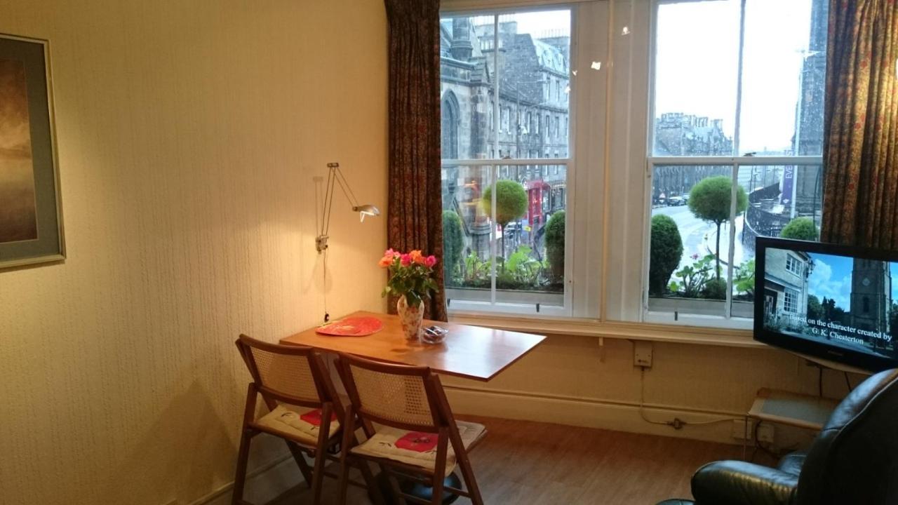 Royal Mile Apartment, 1 Minute From The Castle. إدنبرة المظهر الخارجي الصورة