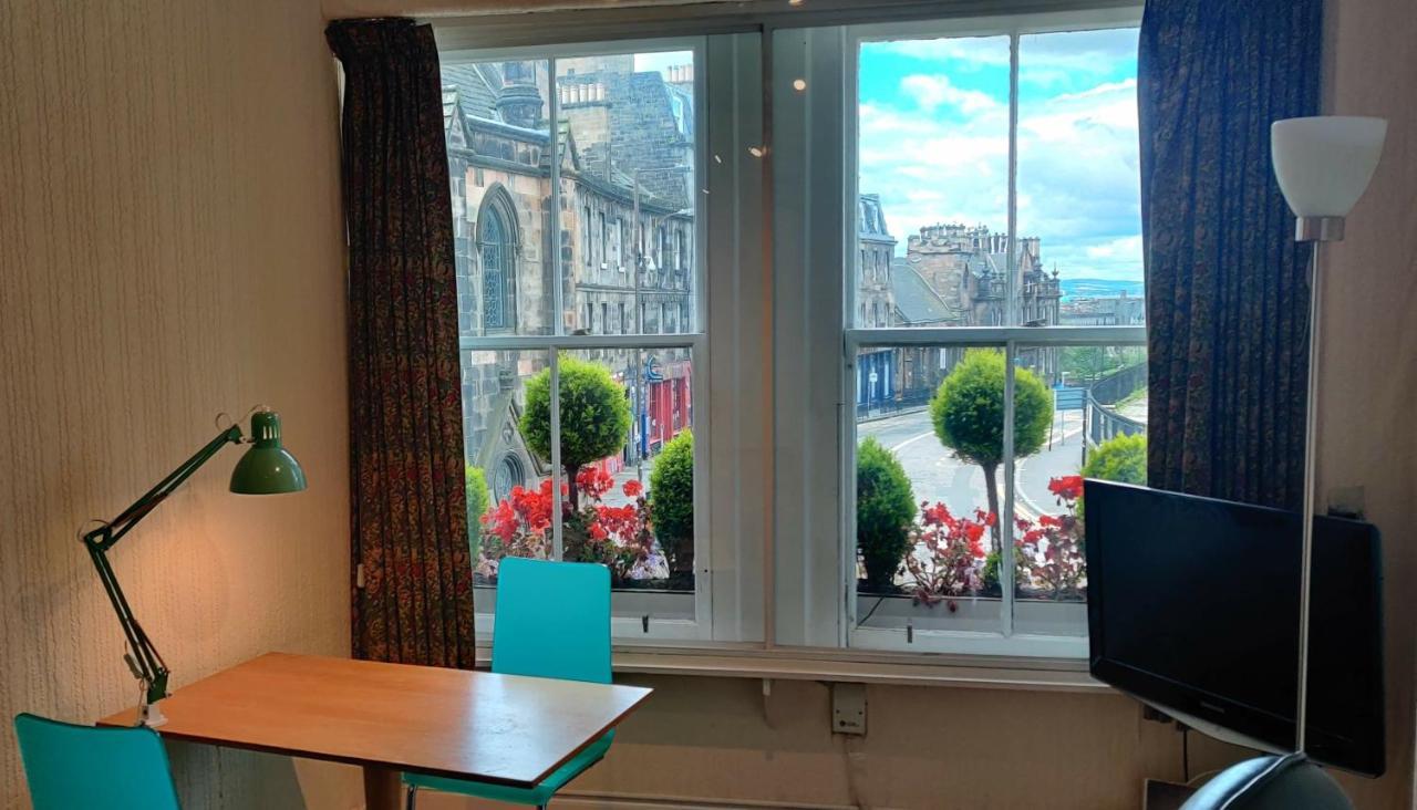 Royal Mile Apartment, 1 Minute From The Castle. إدنبرة المظهر الخارجي الصورة
