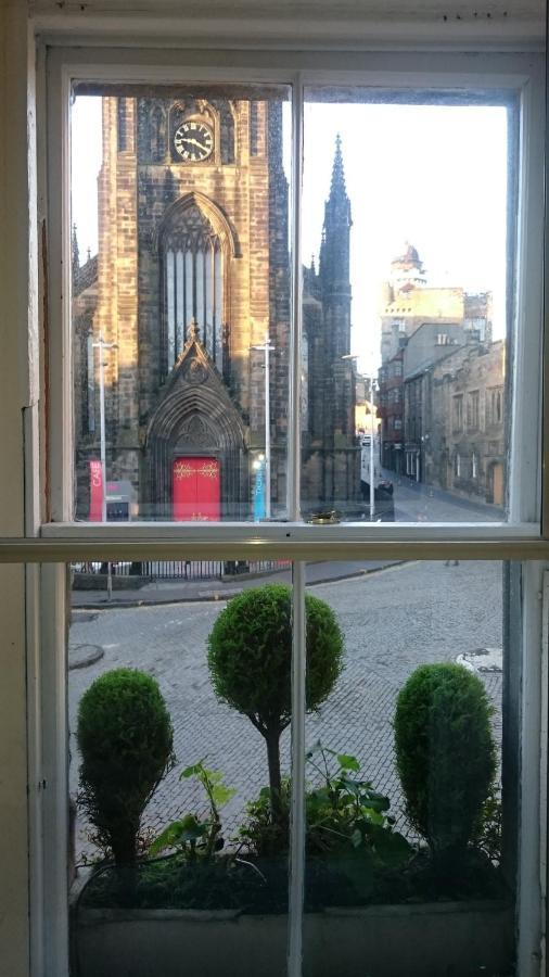 Royal Mile Apartment, 1 Minute From The Castle. إدنبرة المظهر الخارجي الصورة